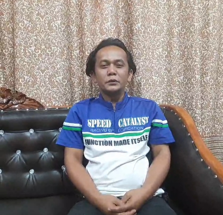 Poto Dan Dokumentasu Donal Hutasoit Saat Diwawancarai Awak Media