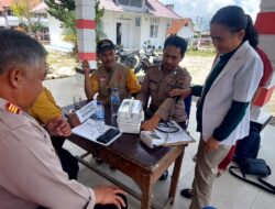 Si Dokkes Polres Humbahas Secara Intensif melakukan Pemeriksaan Kesehatan Petugas PAM Di Kantor PPK Lintong Nihuta Dan Paranginan