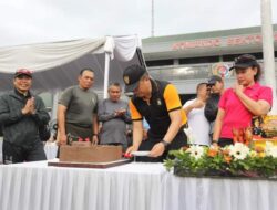 Prajurit TNI Beri Kejutan Ulang Tahun Kapolda Sumut