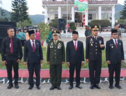 Kapolres Toba Ikuti Upacara Taptu dan Pawai Obor Peringatan HUT Kemerdekaan RI Ke 79
