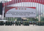 Dukung Kesiapan TNI, Gubernur Akmil Hadiri Penyerahan Alpalhankam