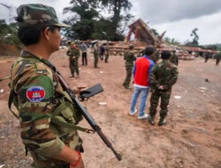 “Thailand Kembalikan 2 Tentara Kamboja: Langkah Awal Damai Jelang Gencatan Senjata?”