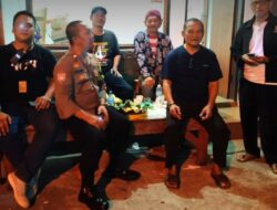 “Ronda Malam di Cinere: Polisi dan Warga Bersatu Jaga Keamanan Lingkungan”
