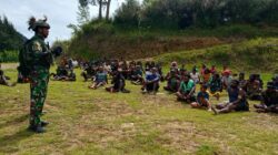 Satgas Yonif 700/WYC dan Warga Kampung Tuanggi Sepakat Jaga Kedamaian di Papua
