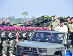 “Prajurit Petarung Pasmar 1 Tampil Gagah di Hadapan Presiden RI”