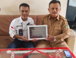 “Kepemimpinan Inspiratif Dihargai: Drs. Florin Siregar, MM Dianugerahi Piagam Apresiasi Atas Dedikasi Luar Biasa dari beberapa Media Online di SMA Negeri 1 Pangkatan”