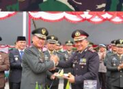 Soliditas TNI-Polri di Sintang: Kapolres Hadiri HUT ke-80 TNI di Makodim 1205