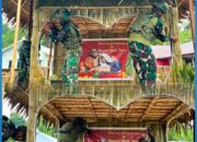 Satgas Yonif 521/DY dan Warga Muaranawa Buat Pondok & Pohon Natal Menyambut Hari Raya